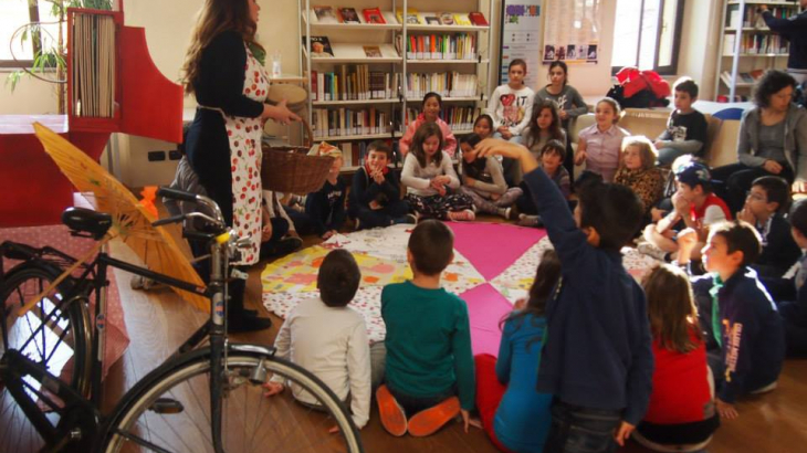 UN BICICLETTA IN BIBLIOTECA &amp; PENSO BENE E MANGIO MEGLIO: IMPARARE CON CHARTA È DIVERTENTE!
